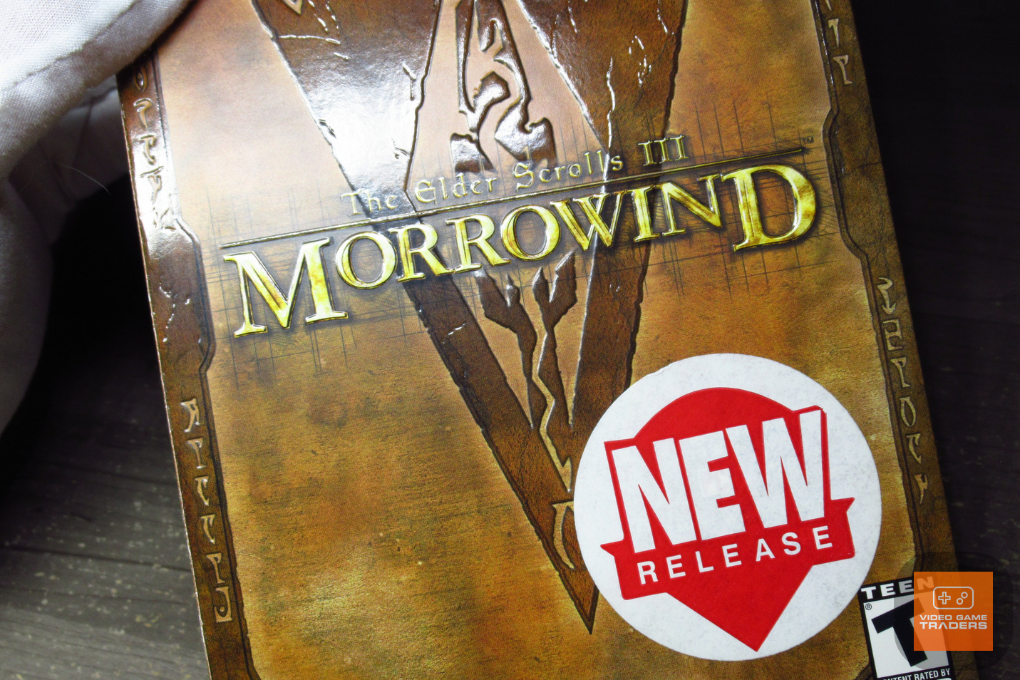 From the vault Lore 未開封品 Amazon.com: The Elder Scrolls Oblivion Skyrim Imperial